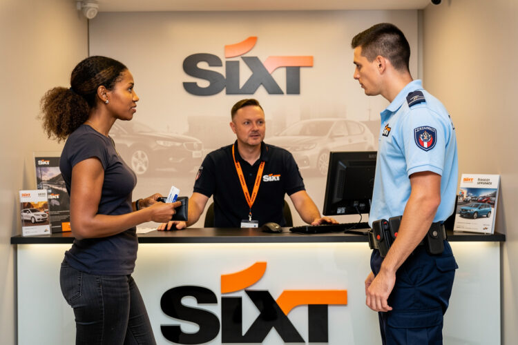 A la recherche de la golf bleue de l'inconnu